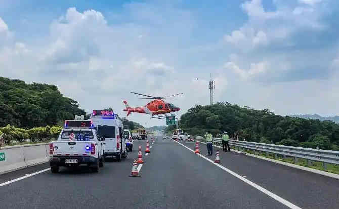 鹤壁高速公路汽车救援案例